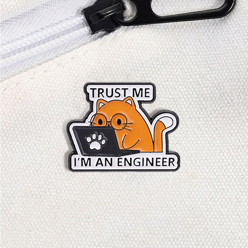 Pin Esmaltado com Citação 'Eu  - Tech Accessories Shop avaliação e preço