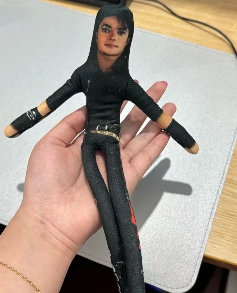 Novo Estilo Boneco de Pelúcia  - Tech Home Accessories avaliação e preço